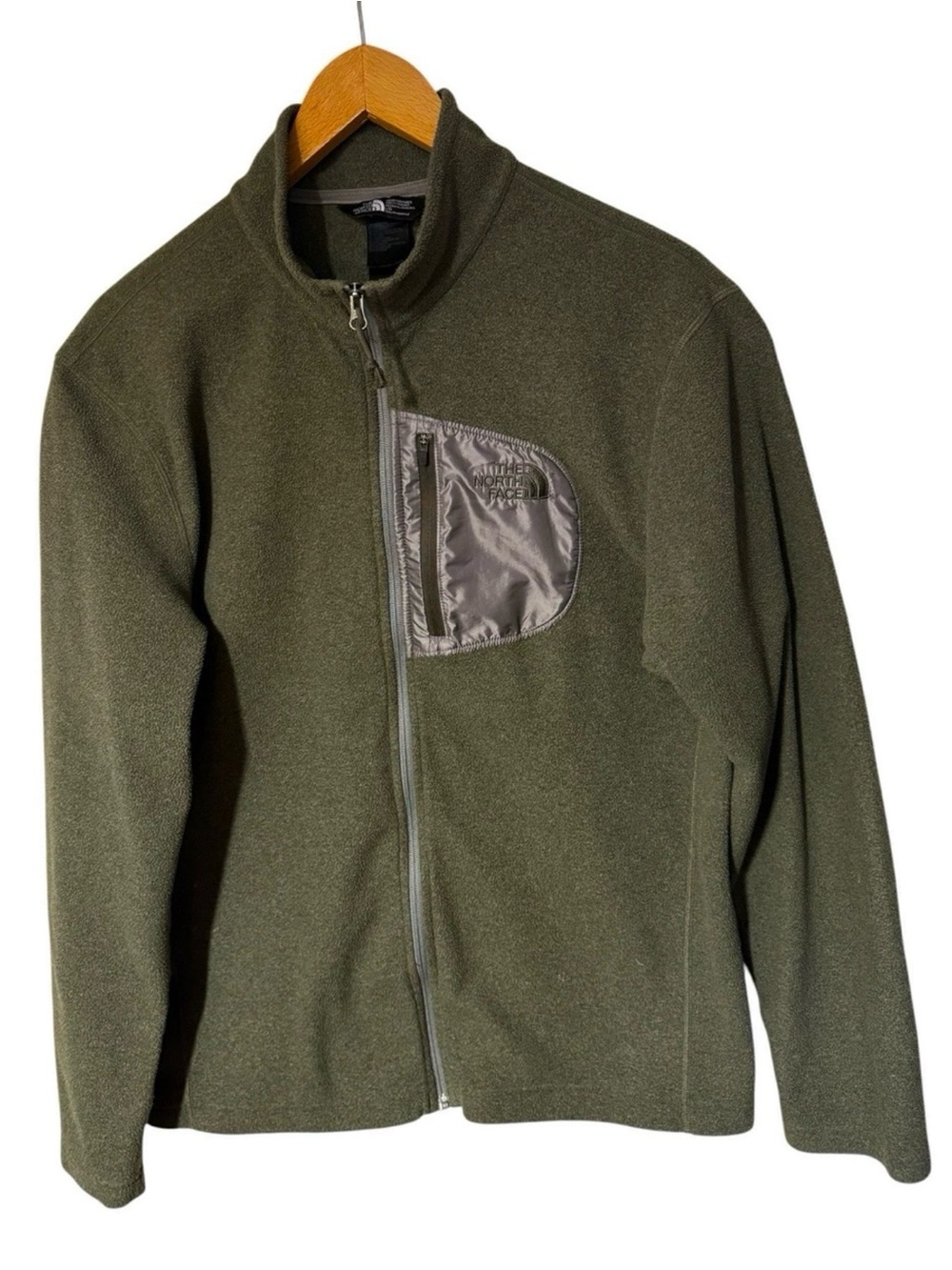 The North Face tundra Khaki Green Full Zip Jacket Men's Large Zippered Pocket